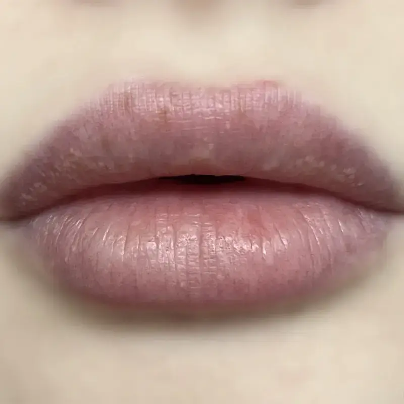 Губы с тинтом IMAN OF NOBLE