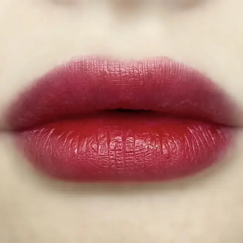 Губы с тинтом IMAN OF NOBLE