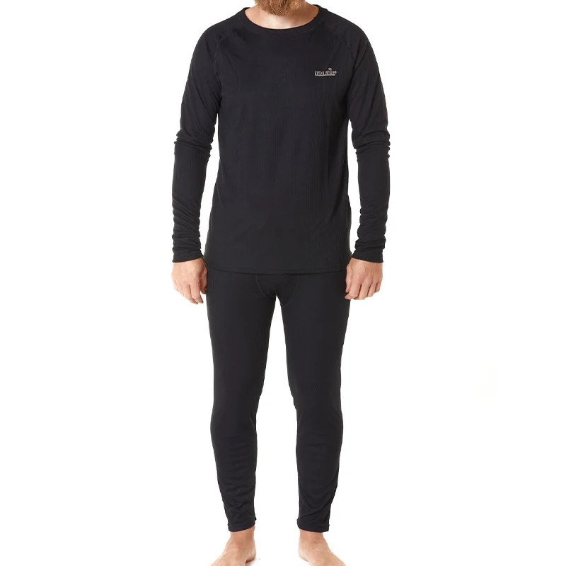 Комплект термобелья Norfin Termo Line на мужчине спереди