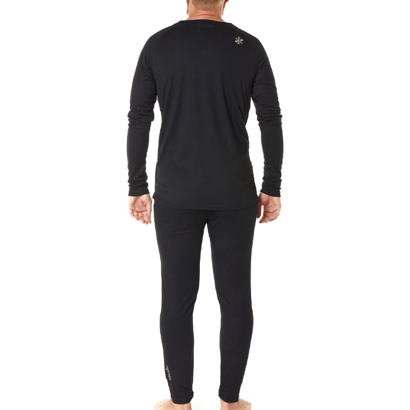 Комплект термобелья Norfin Termo Line на мужчине со спины