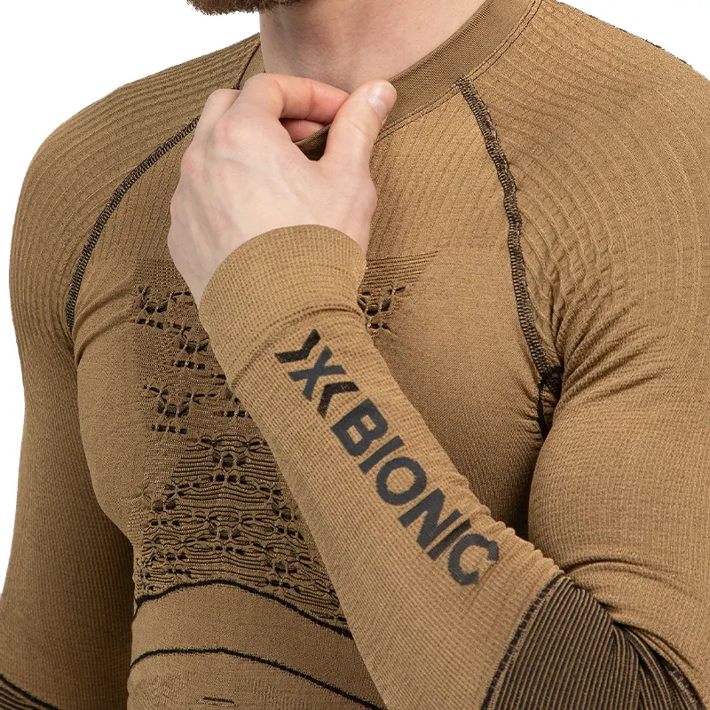Комплект термобелья X-Bionic Radiactor логотип на рукаве и грудь