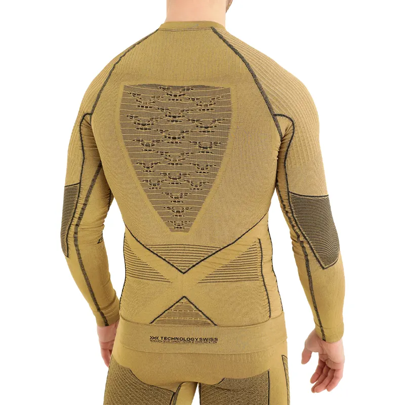 Комплект термобелья X-Bionic Radiactor на мужчине со спины