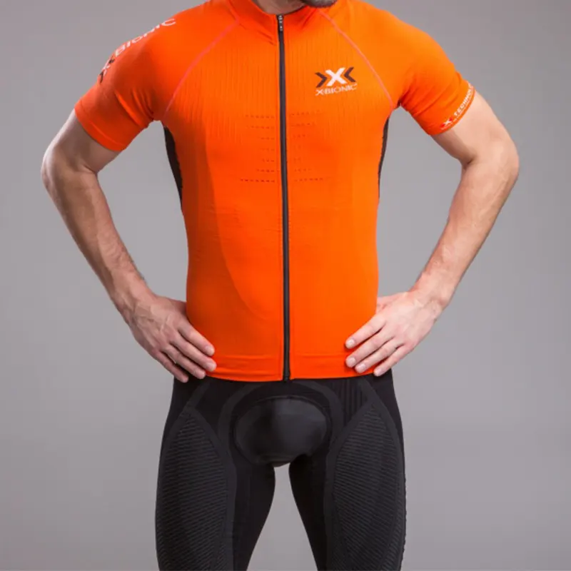 Велокостюм X-Bionic Twyce на мужчине близко